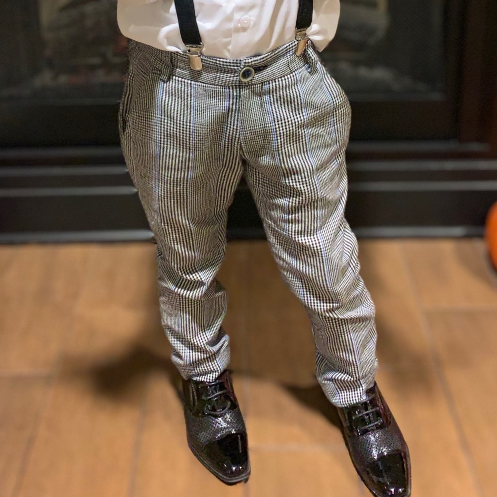 Boys size 5 trousers / dress pants